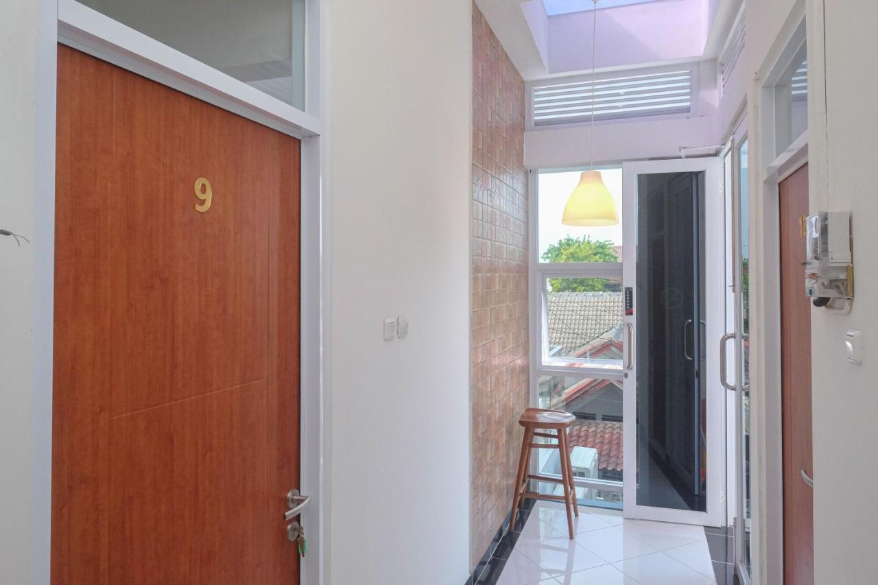 Reddoorz Syariah @ Tlogosari Semarang Hotel Alastuwo Exterior photo